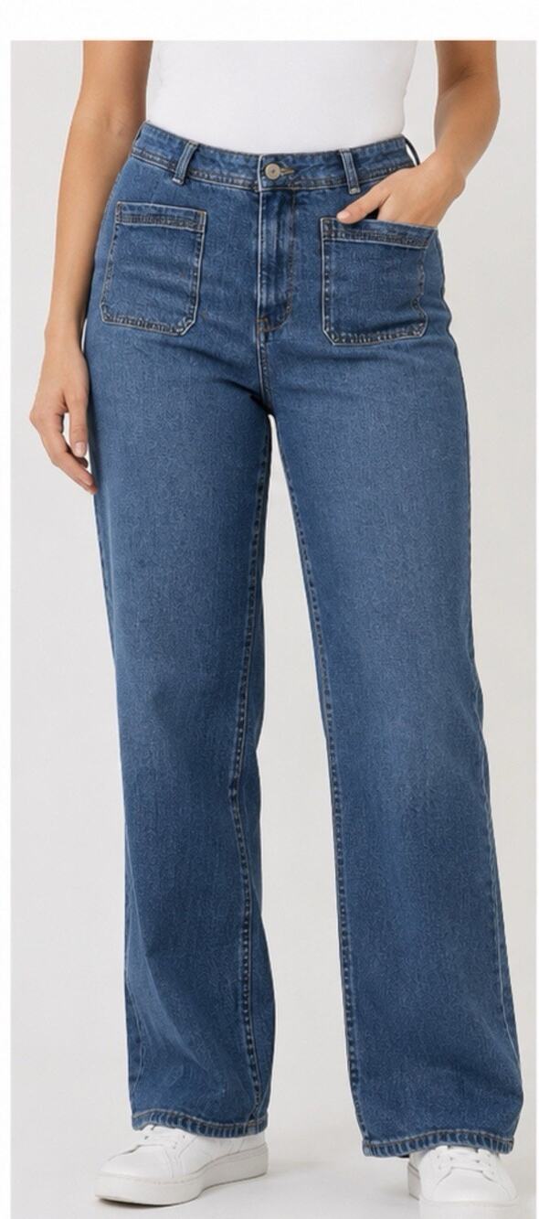 M&S Women’s Jeans Size 18 Regular Medium Wash Blue Denim Patch Pocket